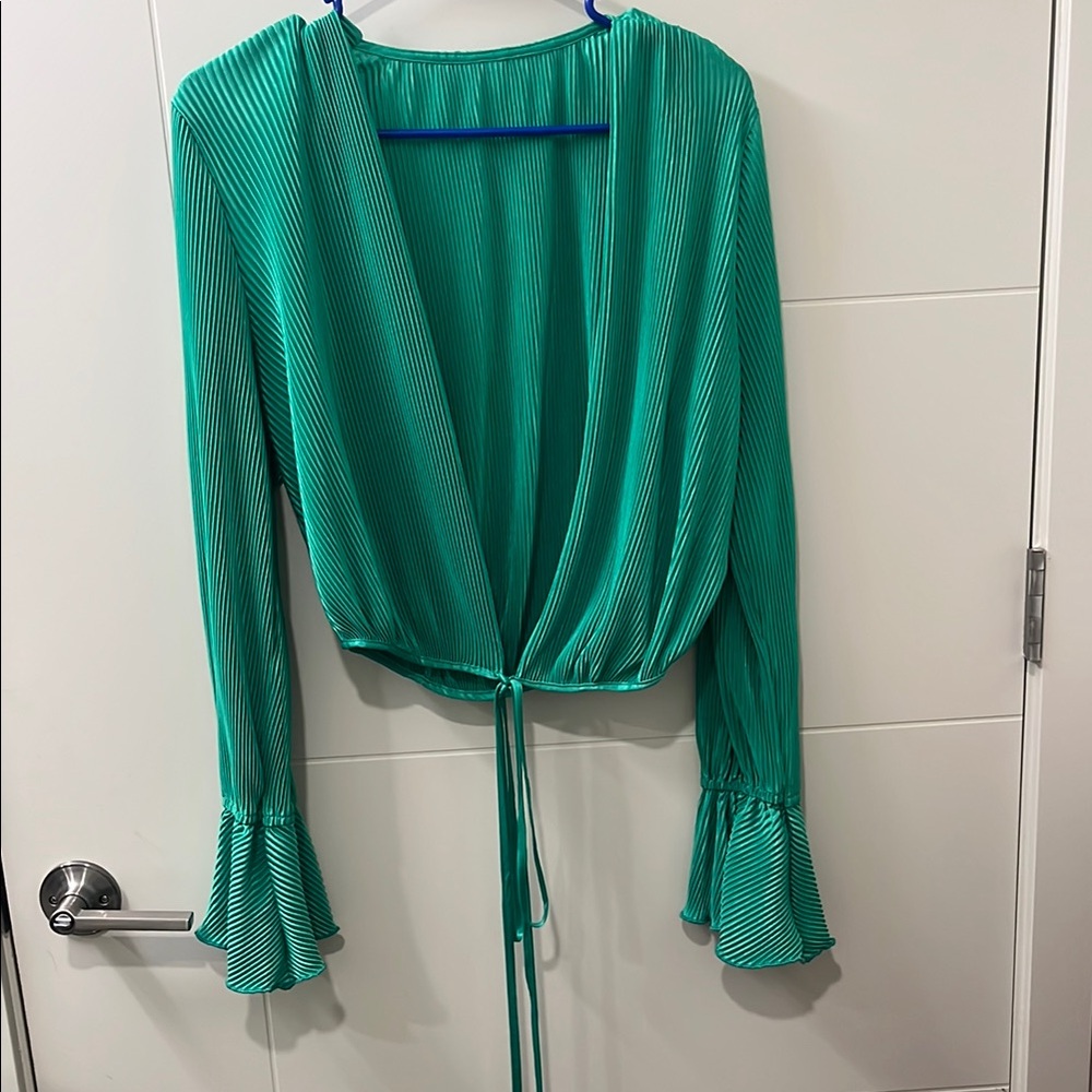 Zaful: Elegant Green Women's Top